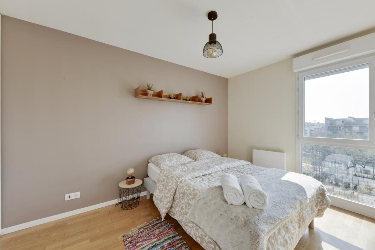 Chic Apart With Great View Of Paris Apartment Saint-Denis  Bagian luar foto