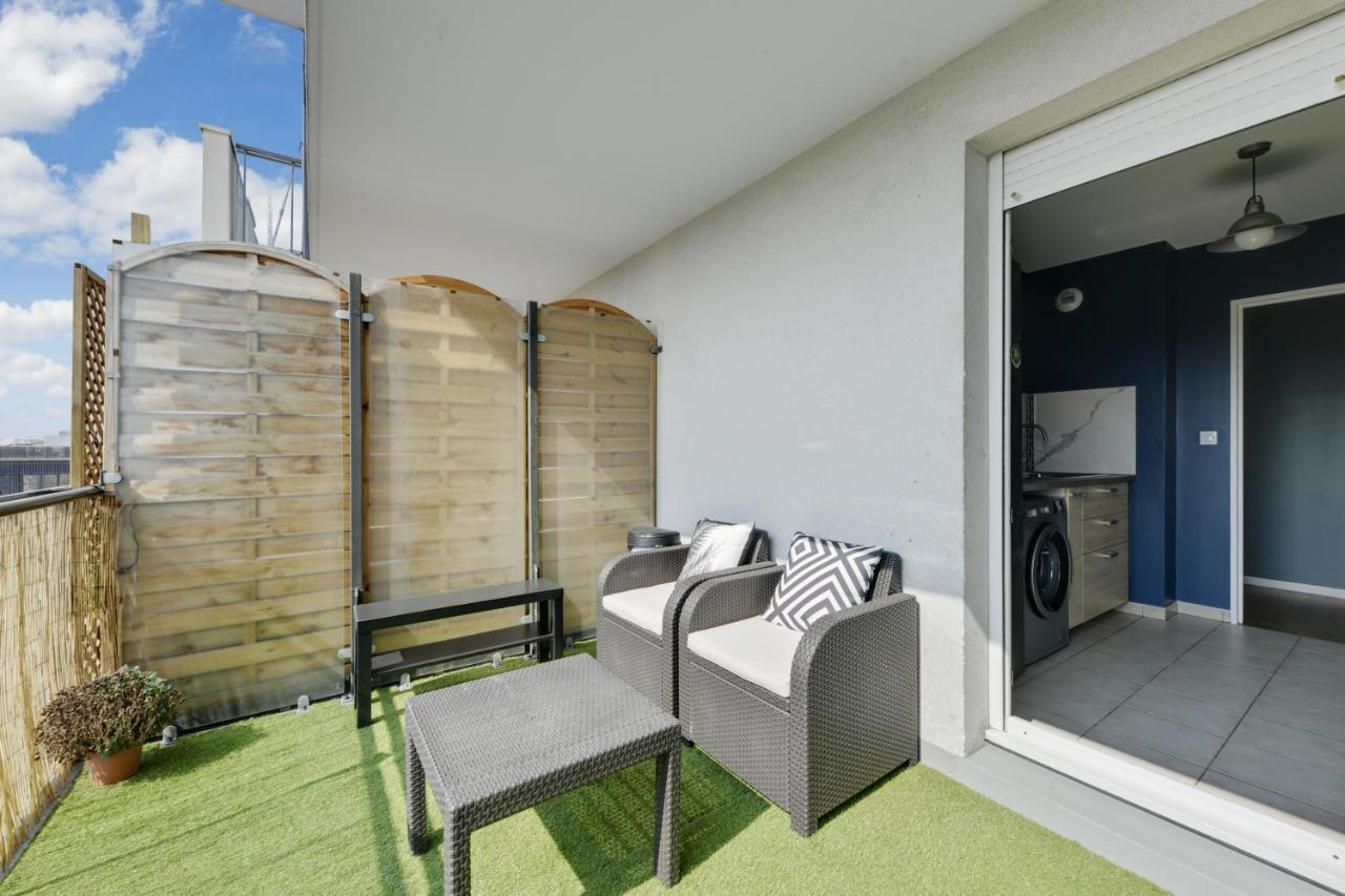 Chic Apart With Great View Of Paris Apartment Saint-Denis  Bagian luar foto