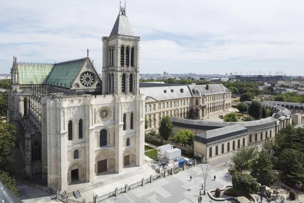 Chic Apart With Great View Of Paris Apartment Saint-Denis  Bagian luar foto