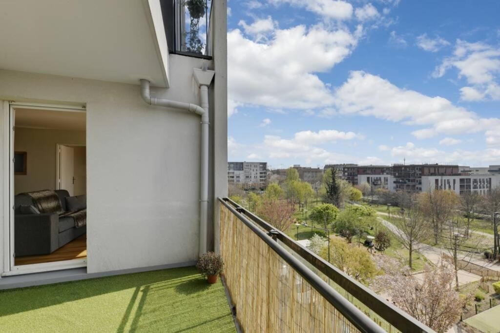 Chic Apart With Great View Of Paris Apartment Saint-Denis  Bagian luar foto